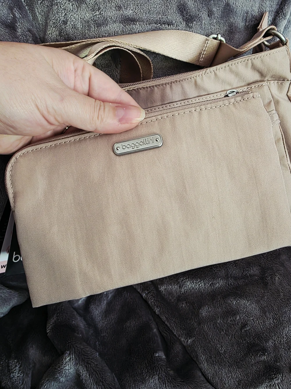 New Baggallini Uptown RFID Crossbody Bag & Wristlet NWT Mauve Pink